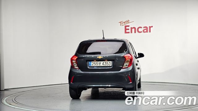 Chevrolet Spark LT 2022 — фото 4