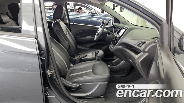 Chevrolet Spark LT 2022 — фото 11