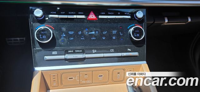 Hyundai Santa Fe (MX5) HEV 1.6 4WD Calligraphy 2024 — фото 8