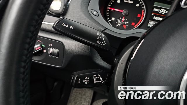 Audi Q3 2.0 TDI Quattro Dynamic 8U 2013 — фото 28