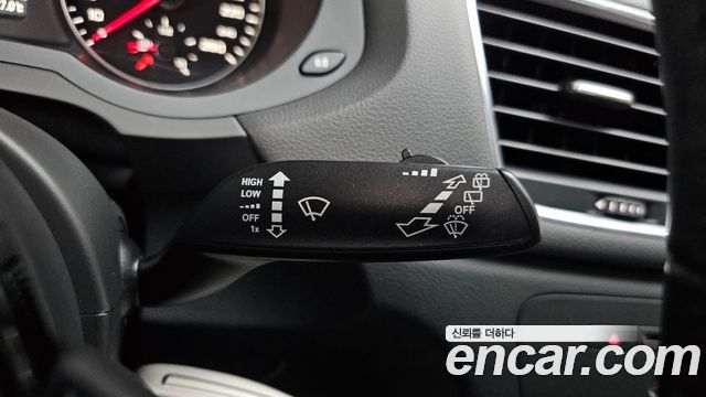 Audi Q3 2.0 TDI Quattro Dynamic 8U 2013 — фото 29