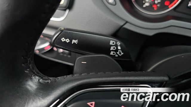 Audi Q3 2.0 TDI Quattro Dynamic 8U 2013 — фото 31