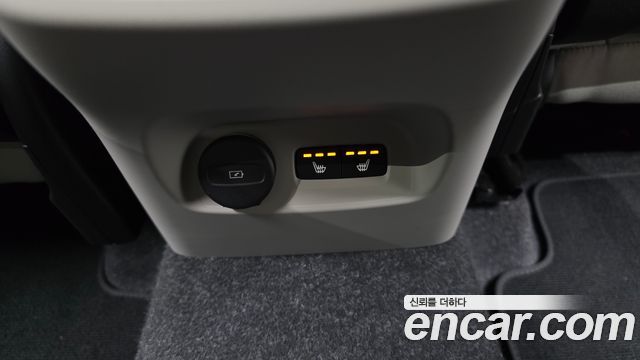 Volvo XC40 B4 Ultimate Bright 2024 — фото 18