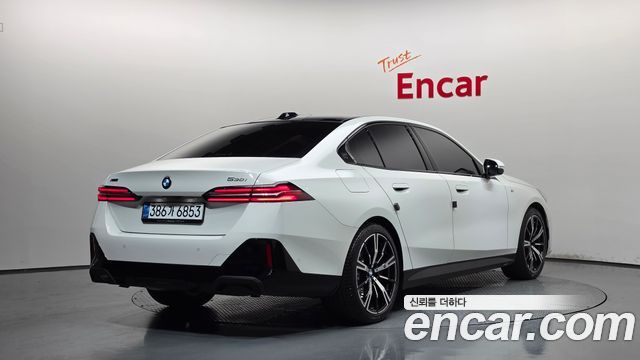 BMW 5 Series (G60) 530i xDrive M Sport 2025 — фото 2