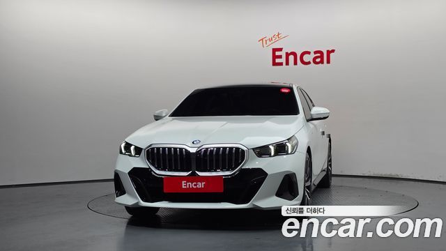 BMW 5 Series (G60) 530i xDrive M Sport 2025 — фото 3