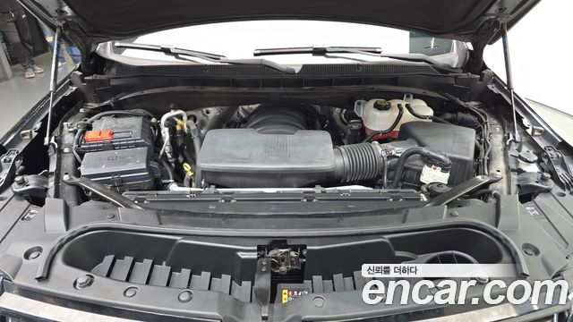 Chevrolet Tahoe 6.2 High Country 4WD 2022 — фото 6