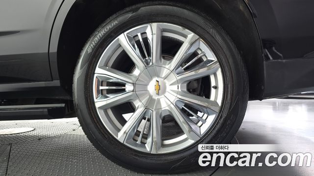 Chevrolet Tahoe 6.2 High Country 4WD 2022 — фото 21
