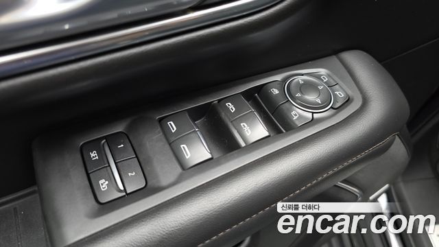 Chevrolet Tahoe 6.2 High Country 4WD 2022 — фото 29