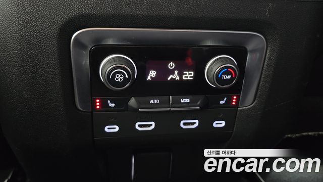Chevrolet Tahoe 6.2 High Country 4WD 2022 — фото 33