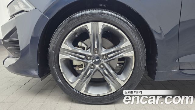 Kia K5 (III) 2.0 Prestige 2023 — фото 5