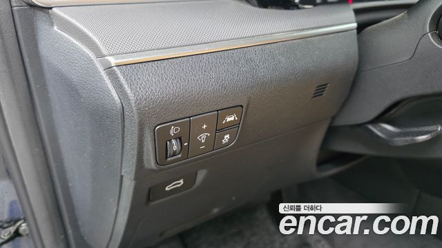 Kia K5 (III) 2.0 Prestige 2023 — фото 17