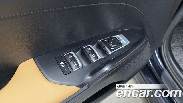 Kia K5 (III) 2.0 Prestige 2023 — фото 20