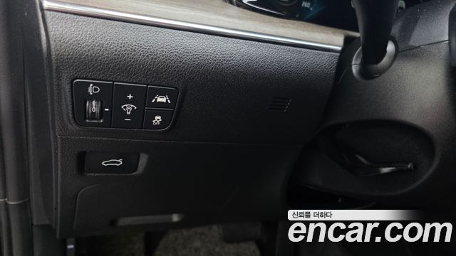 Kia K5 (III) 2.0 Signature 2020 — фото 18