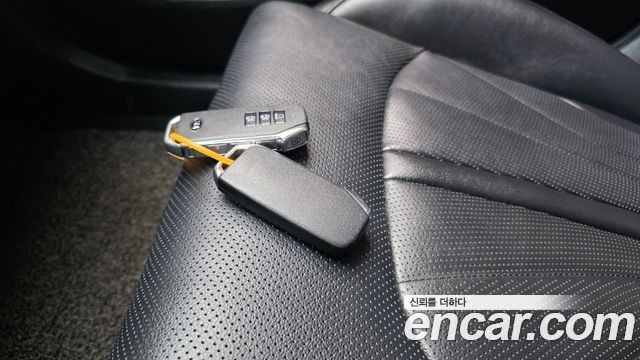 Kia K5 (III) 2.0 Signature 2020 — фото 27