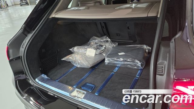 Mercedes-Benz EQS SUV (X296) Maybach EQS680 4MATIC 2026 — фото 10