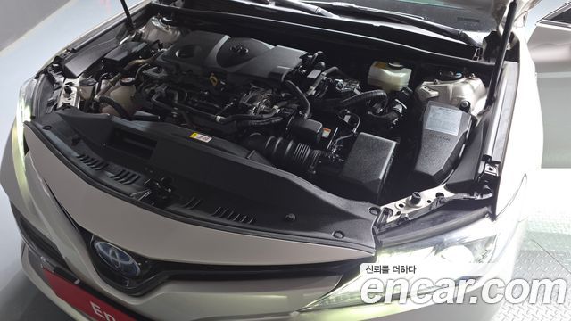 Toyota Camry (XV70) 2.5 XLE Hybrid 2018 — фото 6