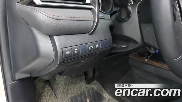 Toyota Camry (XV70) 2.5 XLE Hybrid 2018 — фото 19