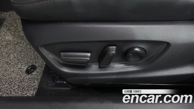 Toyota Camry (XV70) 2.5 XLE Hybrid 2018 — фото 31