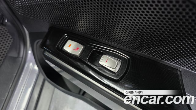 KG Mobility (SsangYong) Tivoli Air Diesel RX 4WD 2016 — фото 18