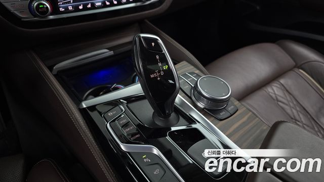 BMW 6 Series GT (G32) 630i xDrive Luxury 2020 — фото 9