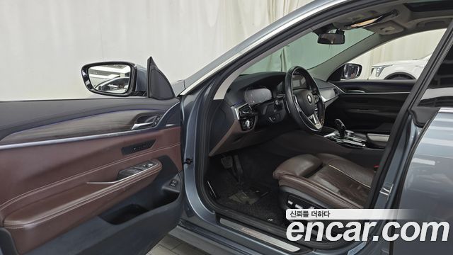 BMW 6 Series GT (G32) 630i xDrive Luxury 2020 — фото 10