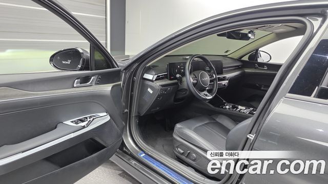 Kia K5 (III) 2.0 Noblesse 2025 — фото 10