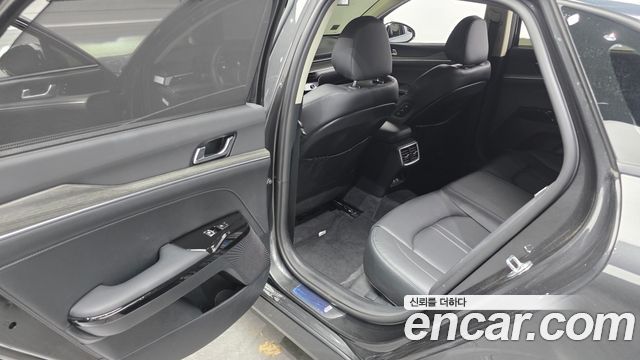 Kia K5 (III) 2.0 Noblesse 2025 — фото 11