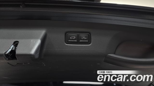 Kia Carnival (IV) Gasoline 9-Seater Gravity 2024 — фото 32
