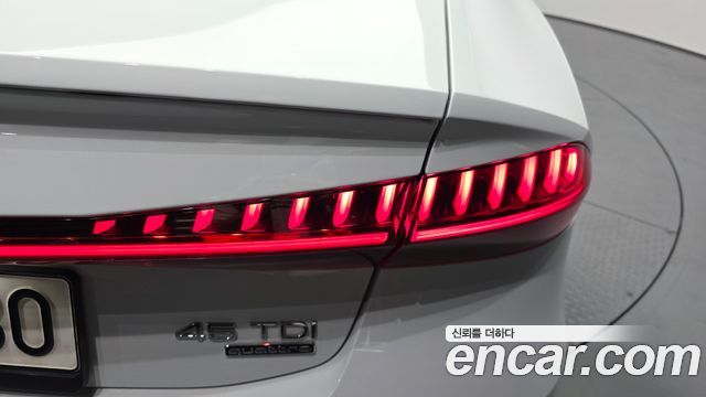 Audi A7 (4K) 45 TDI Quattro Premium 2022 — фото 23