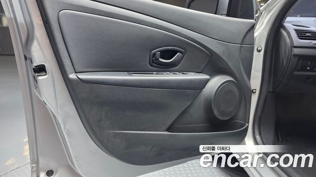 Renault Korea SM3 Neo SE 2017 — фото 24