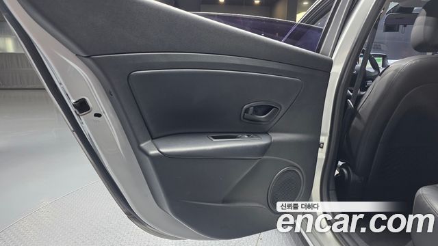Renault Korea SM3 Neo SE 2017 — фото 25