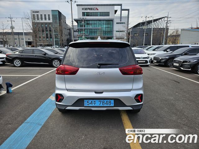 Kia Niro Plus Earth 2023 — фото 3