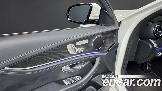 Mercedes-Benz E-Class (W213) E220d 4MATIC AMG Line 2021 — фото 27