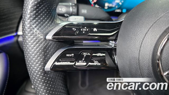 Mercedes-Benz E-Class (W213) E220d 4MATIC AMG Line 2021 — фото 31