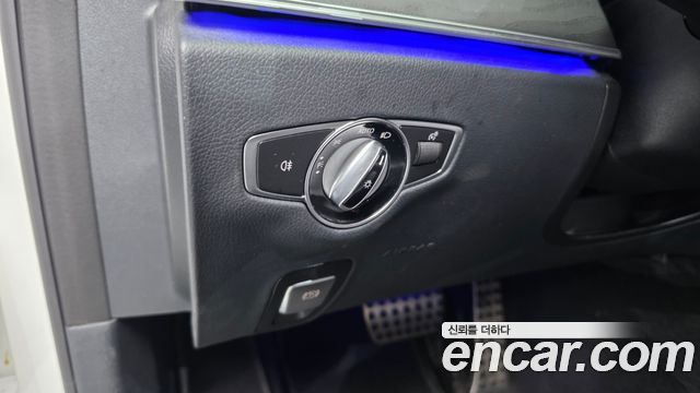 Mercedes-Benz E-Class (W213) E220d 4MATIC AMG Line 2021 — фото 37