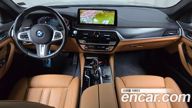 BMW 5 Series (G30) 520i M Sport 2023 — фото 7