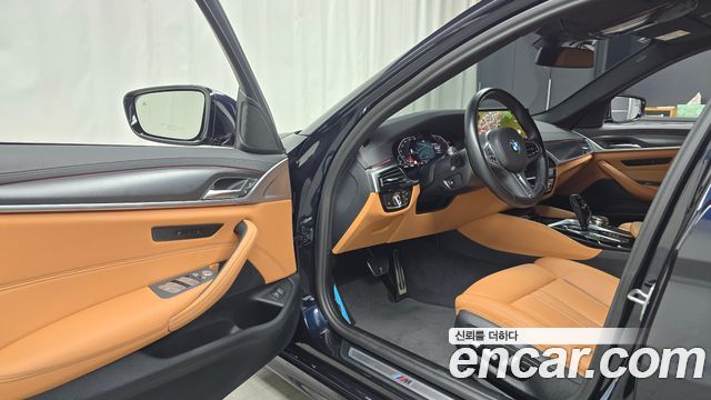 BMW 5 Series (G30) 520i M Sport 2023 — фото 10