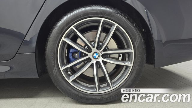 BMW 5 Series (G30) 520i M Sport 2023 — фото 21