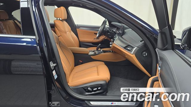 BMW 5 Series (G30) 520i M Sport 2023 — фото 26