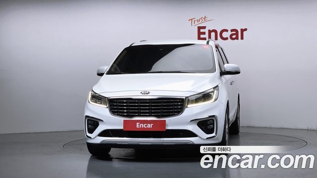Kia Carnival 9-Seater Prstige 2020 — фото 3