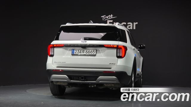 Ford Explorer (VI) 2.3 Platinum 4WD 2025 — фото 4