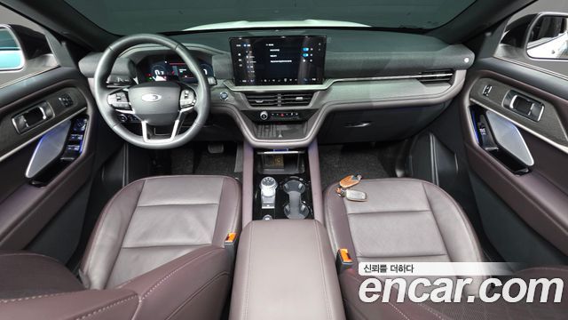 Ford Explorer (VI) 2.3 Platinum 4WD 2025 — фото 7