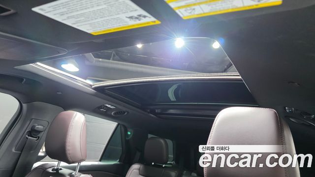 Ford Explorer (VI) 2.3 Platinum 4WD 2025 — фото 17