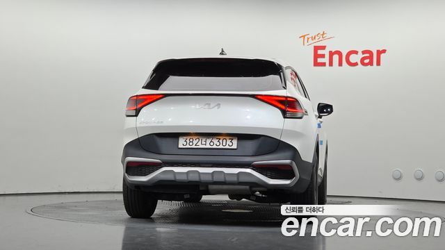 Kia Sportage (V) Diesel 2.0 2WD Trendy 2023 — фото 4