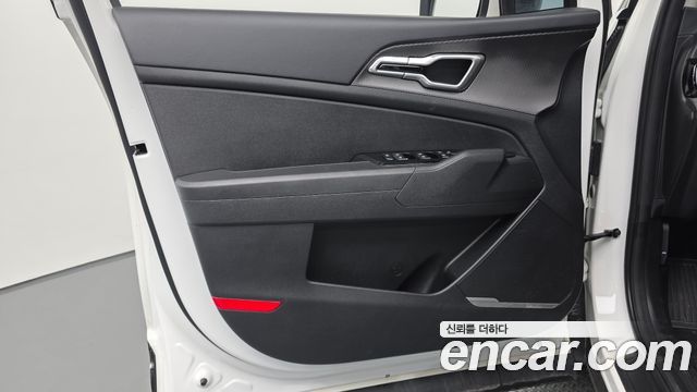 Kia Sportage (V) Diesel 2.0 2WD Trendy 2023 — фото 24