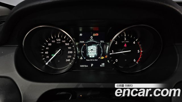 Land Rover Discovery Sport 2.0 TD4 HSE Luxury 2019 — фото 8