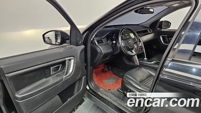 Land Rover Discovery Sport 2.0 TD4 HSE Luxury 2019 — фото 10