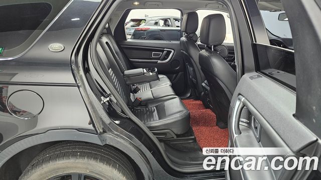 Land Rover Discovery Sport 2.0 TD4 HSE Luxury 2019 — фото 11