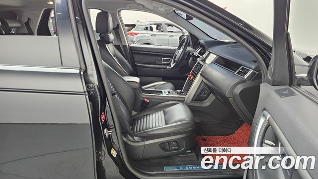 Land Rover Discovery Sport 2.0 TD4 HSE Luxury 2019 — фото 26