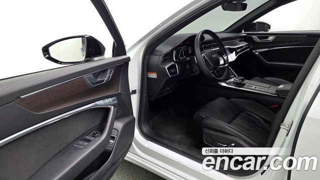 Audi A6 (C8) 45 TFSI Premium 2025 — фото 10